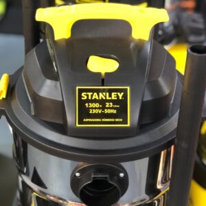 Aspiradora Stanley Acero Inoxidable 23 Litros 1300 W - Imagen 2