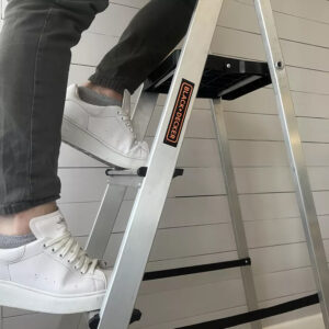 Escalera 3 escalones Black+Decker - Imagen 2